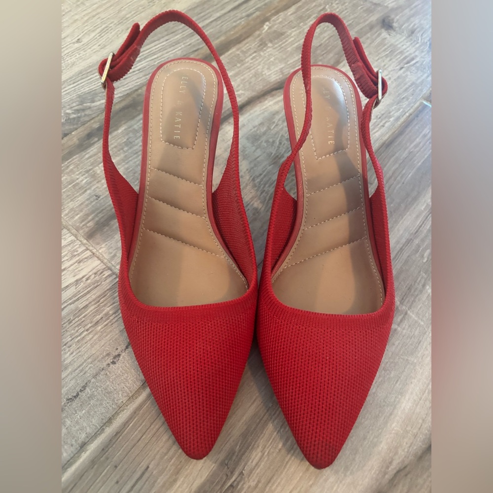 Elegant Red Slingback Heels size 8 in great condition